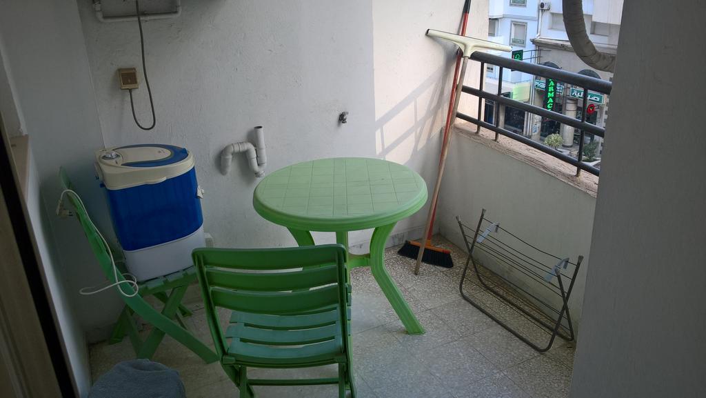 Residence Ghozlane Tunis Bagian luar foto